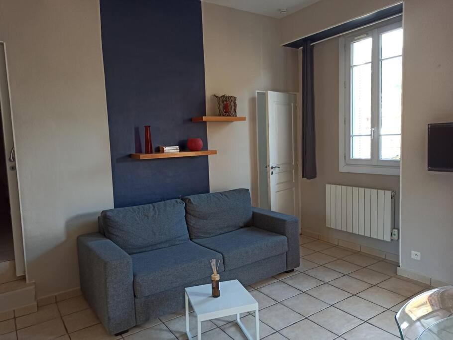 Charmant 2 Pieces, A Deux Pas Du Centre Apartment ม็องตง ภายนอก รูปภาพ